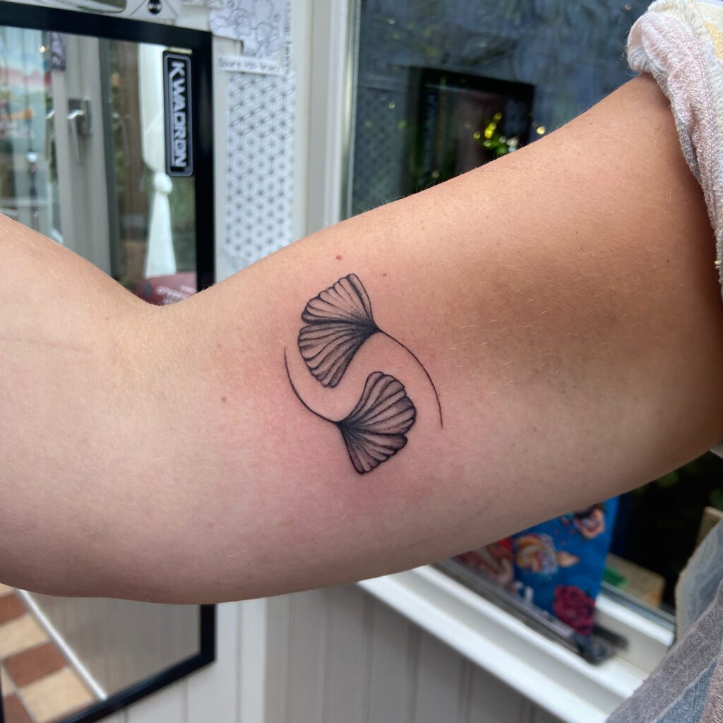Tattoo gingko