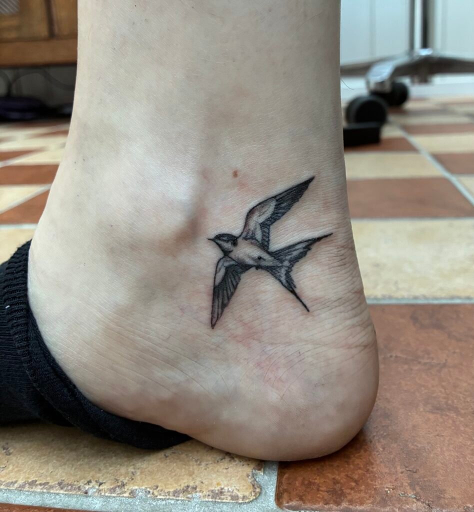 zwaluw tattoo groningen
